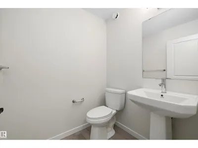 708 22 ST SW photo 6