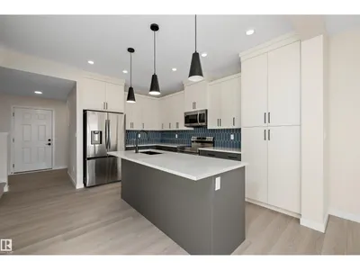 708 22 ST SW photo 8