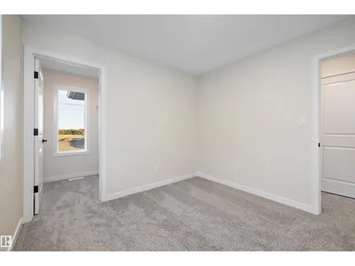 708 22 ST SW photo 25