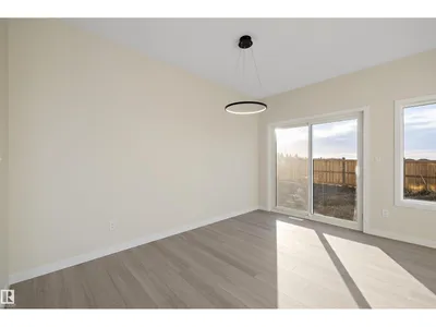708 22 ST SW photo 12