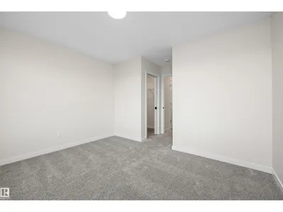 708 22 ST SW photo 29