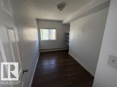 #512 2908 116A AV NW photo 14