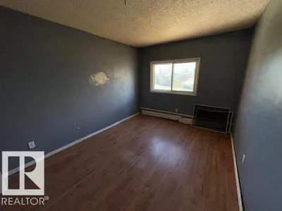 #313 2908 116A AV NW photo 16
