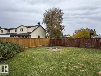 4619 35 AV NW photo 44