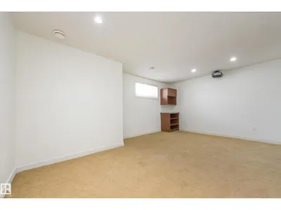 101 SANDSTONE ES photo 33