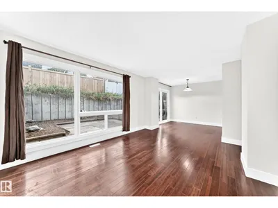 246 Grandin VG photo 22