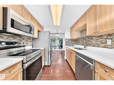 246 Grandin VG photo 9