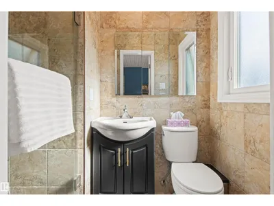 15405 75 AV NW photo 28