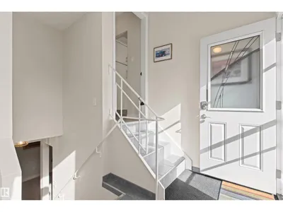 15405 75 AV NW photo 35