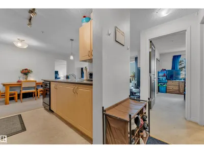#305 13907 136 ST NW photo 15