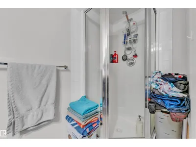#305 13907 136 ST NW photo 8