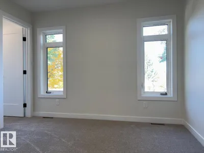 7928 97 AV NW photo 19