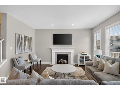 4017 171A AV NW photo 8