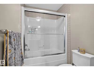 4017 171A AV NW photo 36