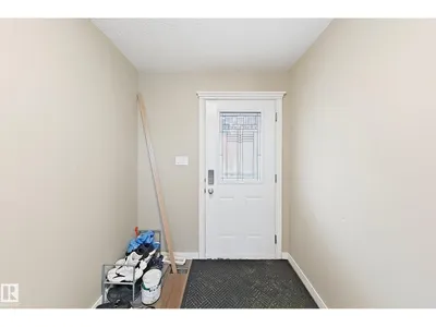 4 1920 Millwoods RD E NW photo 4