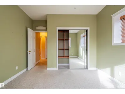4909 57 AV photo 66