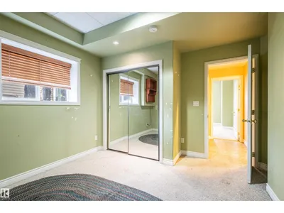 4909 57 AV photo 61