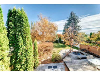 92 HOWSON CR NW photo 57