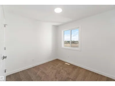 17306 6A ST NE photo 32