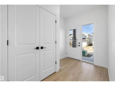 4207 63 ST photo 4