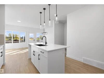 4207 63 ST photo 13