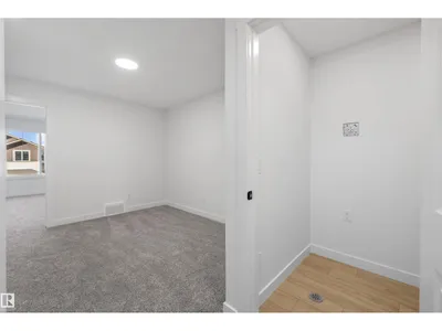 4207 63 ST photo 29