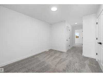 4207 63 ST photo 21