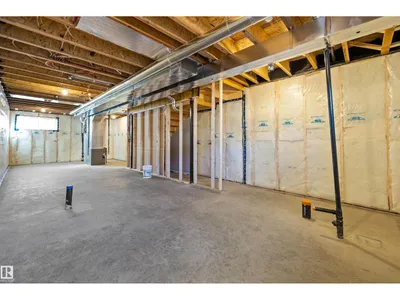 4207 63 ST photo 38