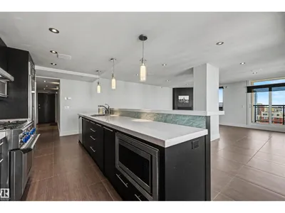 #1704 9939 109 ST NW photo 7