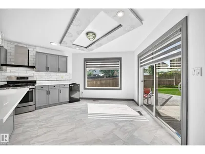 1549 37C AV NW photo 11
