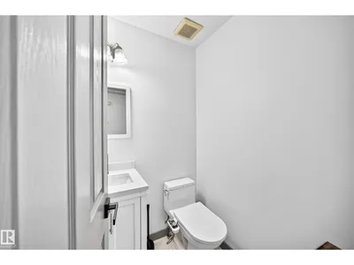 1549 37C AV NW photo 18