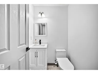 1549 37C AV NW photo 19