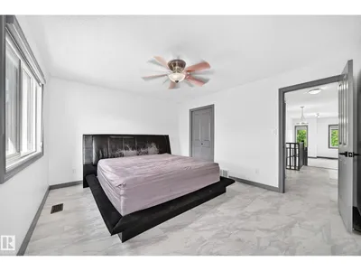 1549 37C AV NW photo 25