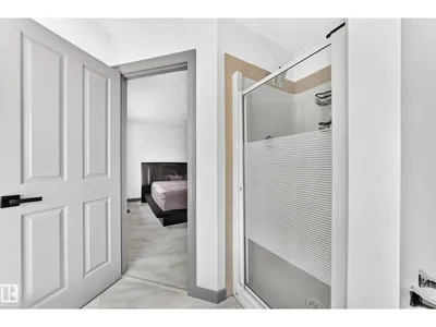 1549 37C AV NW photo 31