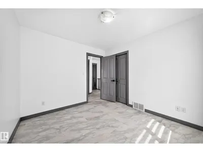 1549 37C AV NW photo 34