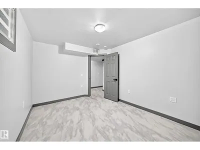 1549 37C AV NW photo 46