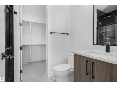 231 28 ST SW photo 30