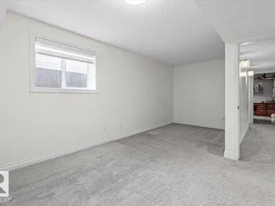 15420 44 ST NW photo 23