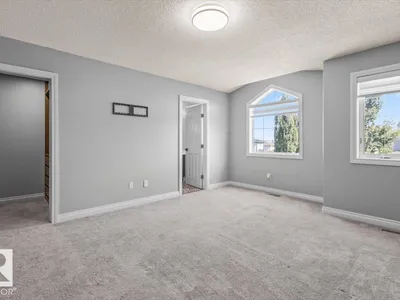 15420 44 ST NW photo 18