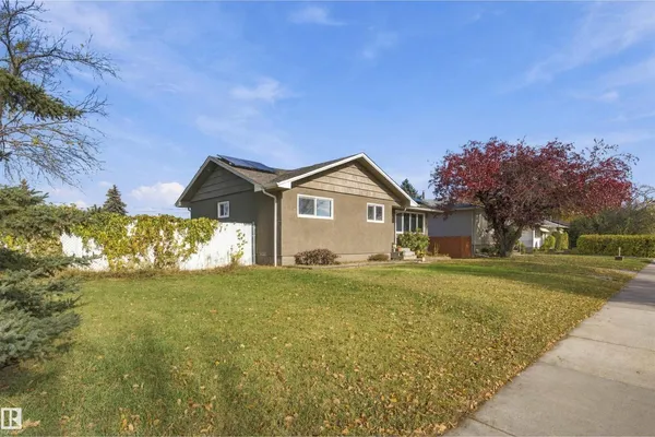 5312 101 AV NW photo 3