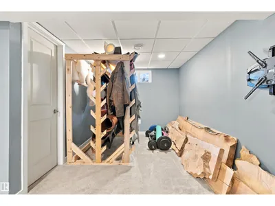 5312 101 AV NW photo 33