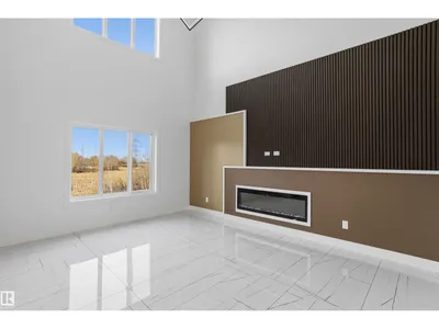 2159 1 AV SW photo 20
