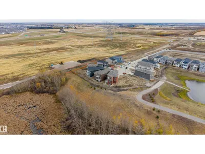 2159 1 AV SW photo 60