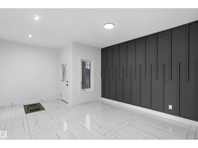 2159 1 AV SW photo 7