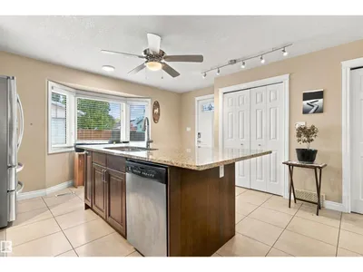 18208 99 AV NW photo 13