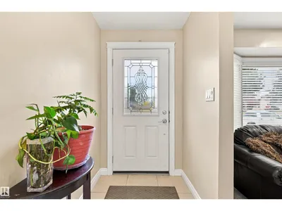 18208 99 AV NW photo 4
