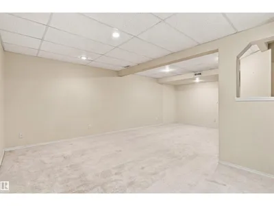 18208 99 AV NW photo 37