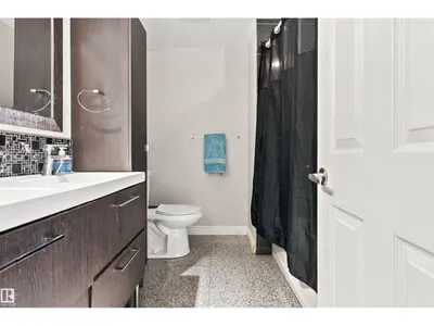 18208 99 AV NW photo 27