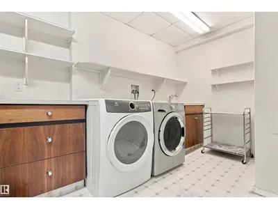 18208 99 AV NW photo 40