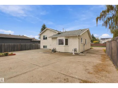 18208 99 AV NW photo 43